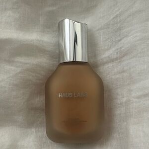 New Haus Labs Foundation|Shade 270 light Medium Natural